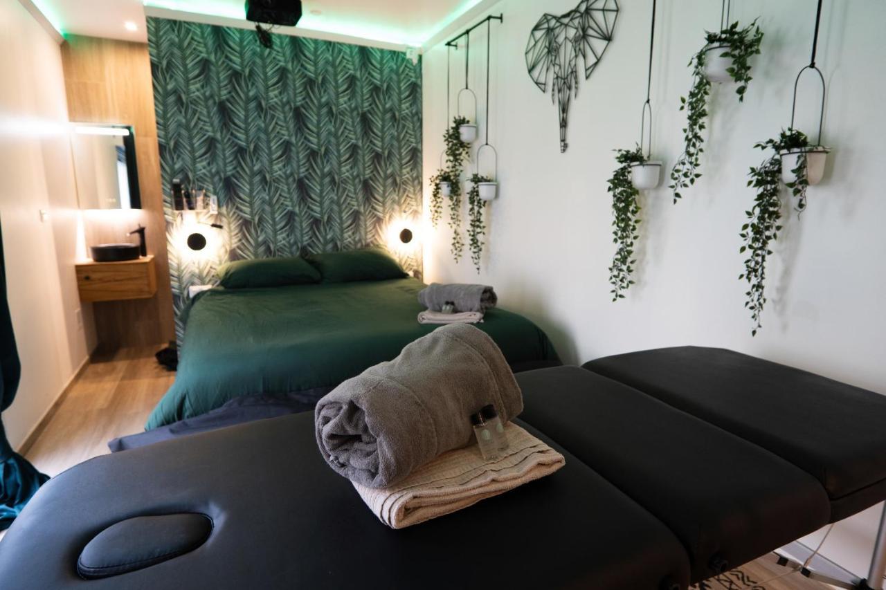 Capsule Thailande I Sauna I Balneo I Console I Jeux En Bois I Cinema I Cour Interieure Trith-Saint-Leger Exterior photo