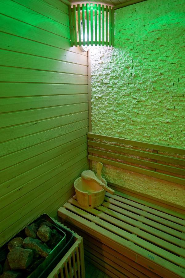 Capsule Thailande I Sauna I Balneo I Console I Jeux En Bois I Cinema I Cour Interieure Trith-Saint-Leger Exterior photo
