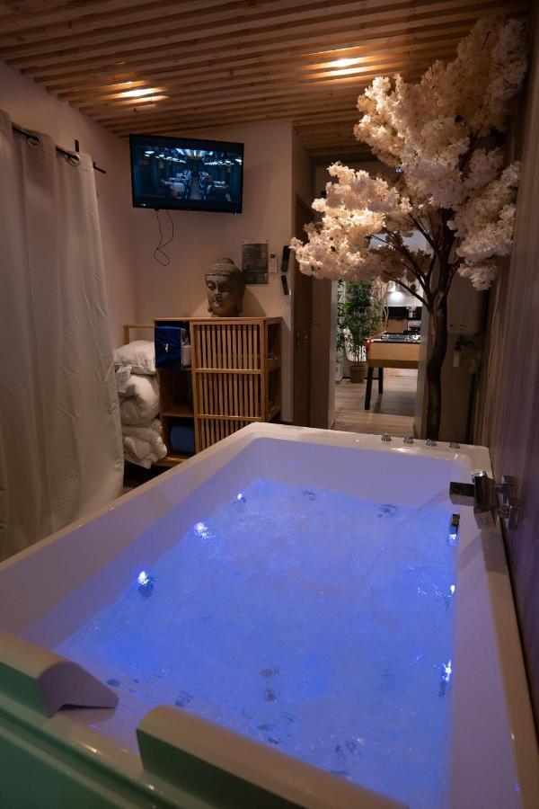 Capsule Thailande I Sauna I Balneo I Console I Jeux En Bois I Cinema I Cour Interieure Trith-Saint-Leger Exterior photo