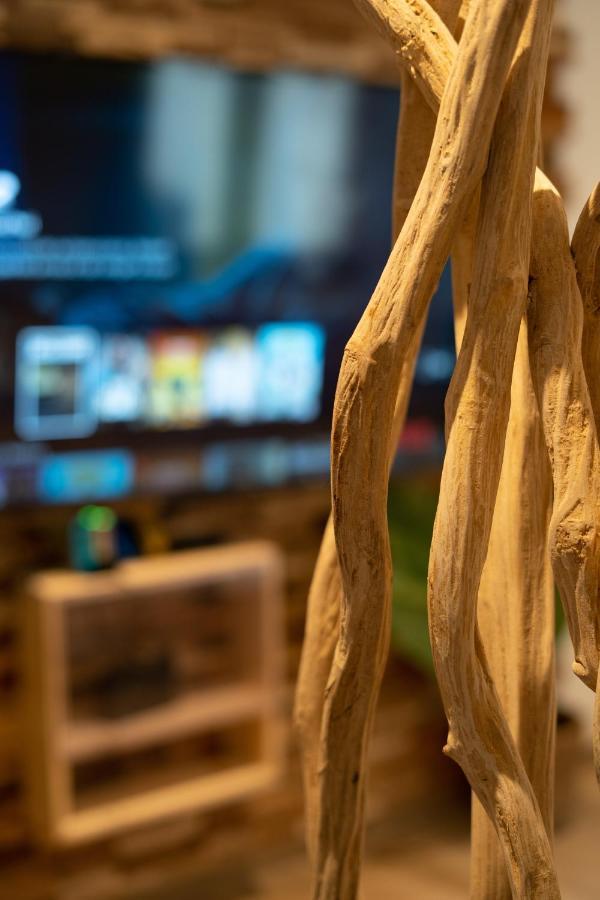 Capsule Thailande I Sauna I Balneo I Console I Jeux En Bois I Cinema I Cour Interieure Trith-Saint-Leger Exterior photo